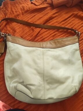 Coach Cream and Tan Leather Hobo Shoulder Bag
